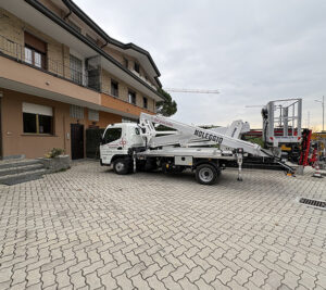 piattaforma autocarrata 20 mt